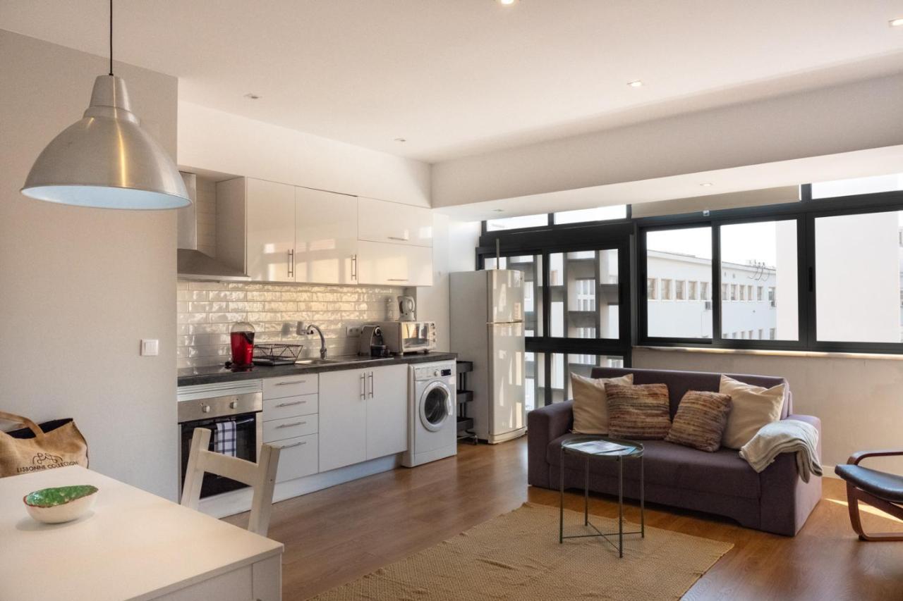 Bright & Central Apartment By Lovelystay Lisbon Bagian luar foto